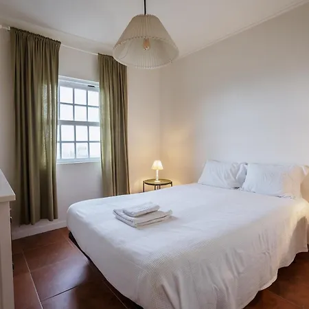 Liiiving In Acores - Mountain Island House 度假居 *